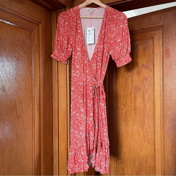 NWT Boden Ruffle Wrap Dress in ecovero paisley with puff sleeve - US 4 Long - Picture 3 of 8